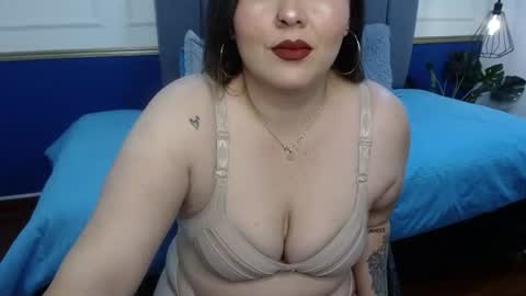 Snapshot of khalia_ chatting on 25, 6, 2026 K H A I L A online show from 25, 6, 2026