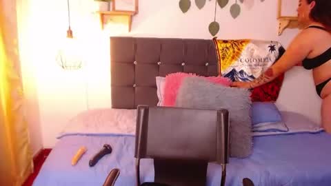 Snapshot of khalia_ chatting on 7, 7, 2026 K H A I L A online show from 7, 7, 2026