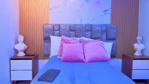 Snapshot of khalifa_fletcher chatting on 3, 11, 2025 khalifa online show from 3, 11, 2025