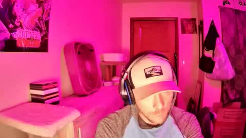 Snapshot of kheezygg chatting on 15, 12, 2025 KevKev online show from 15, 12, 2025