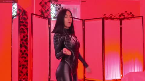 Khloe online show from 7, 10, 2025