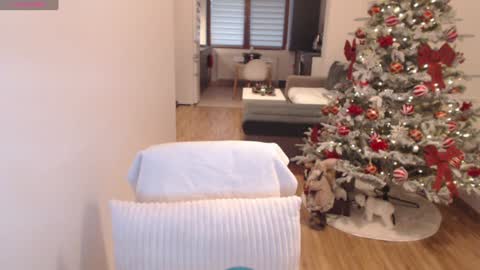 Snapshot of khloe_star chatting on 6, 12, 2024 Khloe online show from 6, 12, 2024