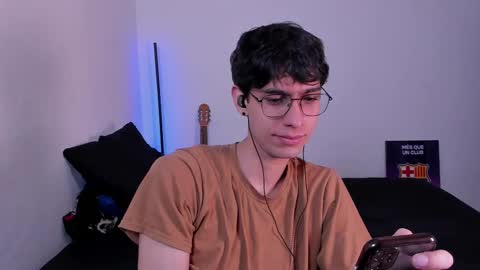 khozler_ online show from 7, 3, 2025