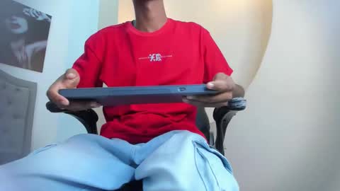 Snapshot of khris__evans chatting on 20, 12, 2025 Kris Evans online show from 20, 12, 2025