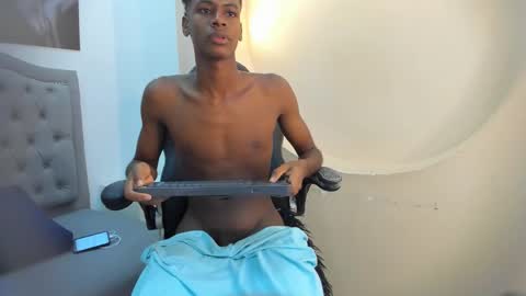 Snapshot of khris__evans chatting on 7, 1, 2026 Kris Evans online show from 7, 1, 2026