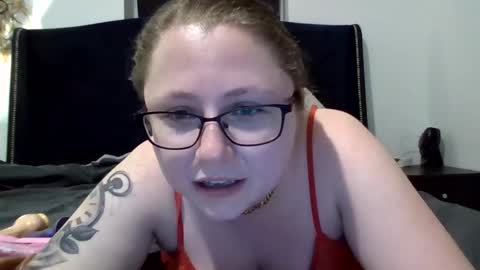 Snapshot of kiara34d chatting on 7, 4, 2026 kiara34d online show from 7, 4, 2026