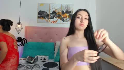 Snapshot of kiara__white chatting on 15, 10, 2025 Kiara online show from 15, 10, 2025