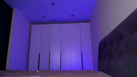 im Kira hey there online show from 27, 3, 2026