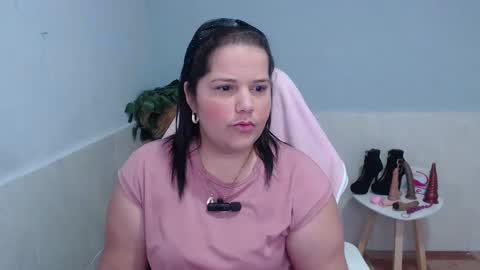 Snapshot of kiara_scottt chatting on 7, 1, 2025 Kiara online show from 7, 1, 2025