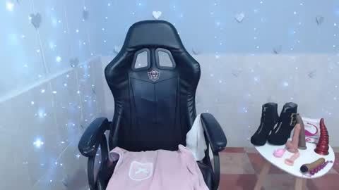 Snapshot of kiara_scottt chatting on 18, 1, 2025 Kiara online show from 18, 1, 2025