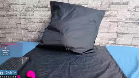 Kiara Zahiri online show from 3, 12, 2025