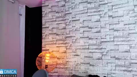 Kiara Zahiri online show from 5, 12, 2025