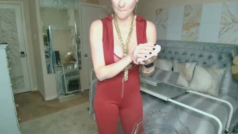 Snapshot of kiarose chatting on 3, 11, 2025 Kia Rose online show from 3, 11, 2025