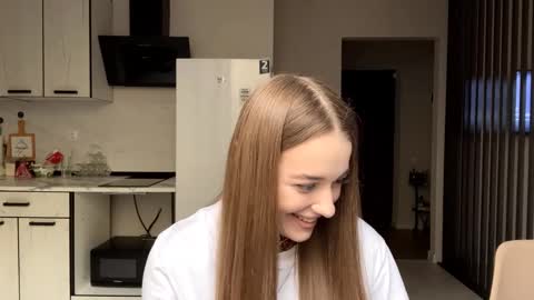 Snapshot of kierstenmorioka chatting on 2, 12, 2025 Hey theremy name is Sofi online show from 2, 12, 2025