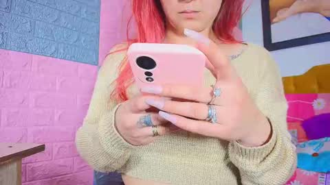 Snapshot of kiim_katta001 chatting on 12, 1, 2025 leidy online show from 12, 1, 2025