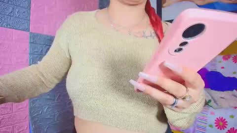 Snapshot of kiim_katta001 chatting on 12, 1, 2025 leidy online show from 12, 1, 2025