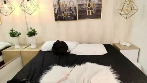 Kitty online show from 19, 4, 2026
