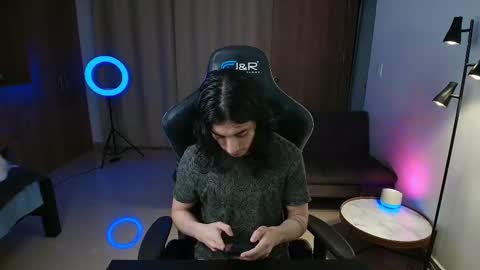 kikeruiz 19 online show from 8, 3, 2025