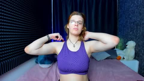 Snapshot of kiki_krash chatting on 7, 1, 2025 Kiki online show from 7, 1, 2025