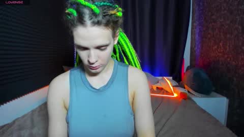 Snapshot of kiki_krash chatting on 19, 10, 2025 Kiki online show from 19, 10, 2025