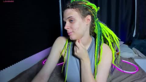 Snapshot of kiki_krash chatting on 23, 10, 2025 Kiki online show from 23, 10, 2025