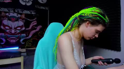 Snapshot of kiki_krash chatting on 31, 10, 2025 Kiki online show from 31, 10, 2025