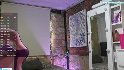 Snapshot of kikilepetite chatting on 2, 10, 2025 kiki online show from 2, 10, 2025