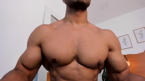 Kilua Muscle guy online show from 31, 5, 2026
