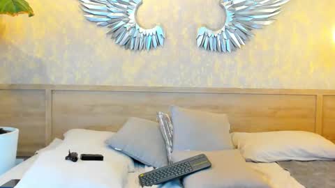 Kim online show from 12, 2, 2025