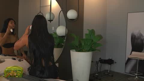 Kim online show from 8, 10, 2025