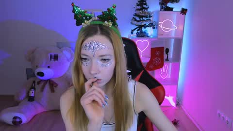 kim_boyd online show from 25, 12, 2024