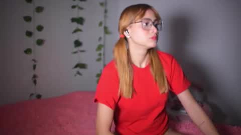 Snapshot of kim_dolls1823 chatting on 24, 2, 2026 ISABELLA 3 online show from 24, 2, 2026