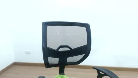 Kim Naomy online show from 18, 12, 2024