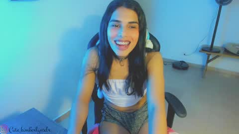 Snapshot of kim_wexler chatting on 23, 1, 2025 OnlyFans kimberlywexlr online show from 23, 1, 2025