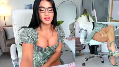 Snapshot of kimberly_hot2 chatting on 2, 12, 2024 Melissa online show from 2, 12, 2024