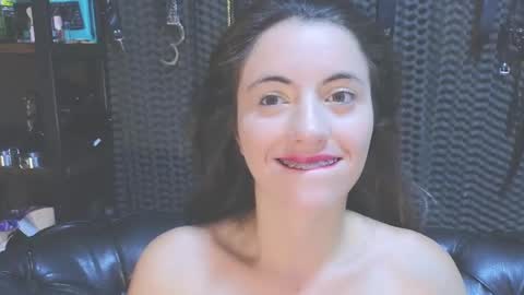 Snapshot of kimberly_swan_ chatting on 27, 1, 2025 KIMBERLY SWAN online show from 27, 1, 2025