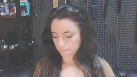 Snapshot of kimberly_swan_ chatting on 6, 2, 2025 KIMBERLY SWAN online show from 6, 2, 2025