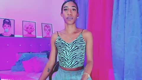 Snapshot of kimberly_thompsom chatting on 11, 1, 2025 Your Queen KIM online show from 11, 1, 2025