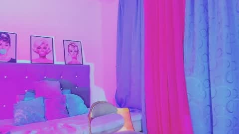 Snapshot of kimberly_thompsom chatting on 11, 1, 2025 Your Queen KIM online show from 11, 1, 2025