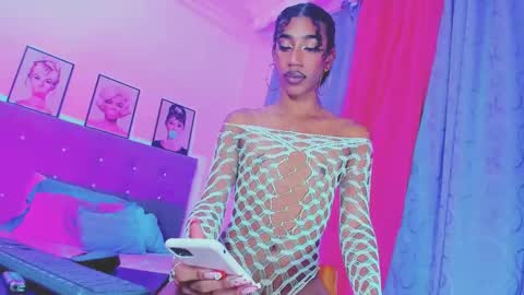 Snapshot of kimberly_thompsom chatting on 30, 1, 2025 Your Queen KIM online show from 30, 1, 2025