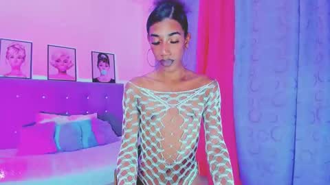 Snapshot of kimberly_thompsom chatting on 18, 2, 2025 Your Queen KIM online show from 18, 2, 2025