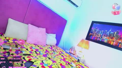 Snapshot of kimberly_thompsom chatting on 26, 11, 2025 Your Queen KIM online show from 26, 11, 2025