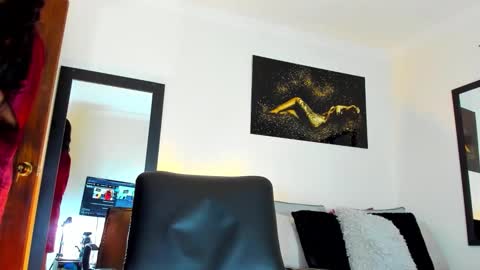 Snapshot of kimberlybanks2 chatting on 30, 11, 2025 Kimberly Banks online show from 30, 11, 2025