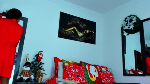 Snapshot of kimberlybanks2 chatting on 4, 12, 2025 Kimberly Banks online show from 4, 12, 2025