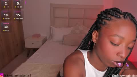 Snapshot of kimberlylenox chatting on 14, 11, 2025 Queen Kim online show from 14, 11, 2025