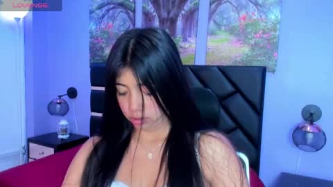 Snapshot of kimberlyvillalobos chatting on 10, 9, 2025 Kimberly Villalobos online show from 10, 9, 2025