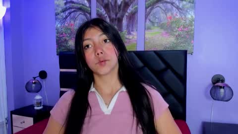 Snapshot of kimberlyvillalobos chatting on 3, 10, 2025 Kimberly Villalobos online show from 3, 10, 2025