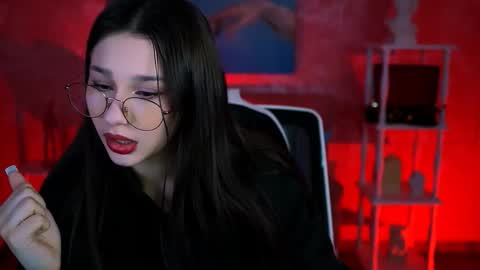 Snapshot of kimclarks chatting on 12, 9, 2025 kimclarks online show from 12, 9, 2025