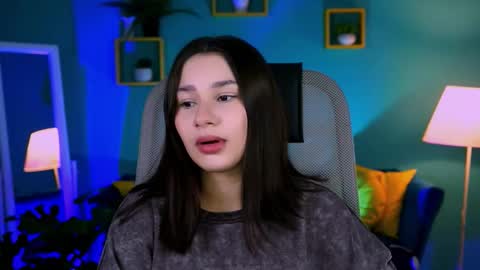 Snapshot of kimclarks chatting on 11, 11, 2025 kimclarks online show from 11, 11, 2025