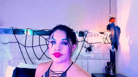 Snapshot of kimcossey2 chatting on 15, 10, 2025 Kim cossey online show from 15, 10, 2025